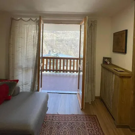 Valle Po Vista Monviso كريسولو
